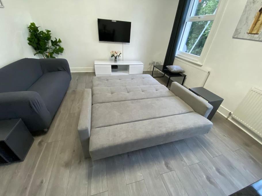 2 Bedroom Flat In London Exterior photo